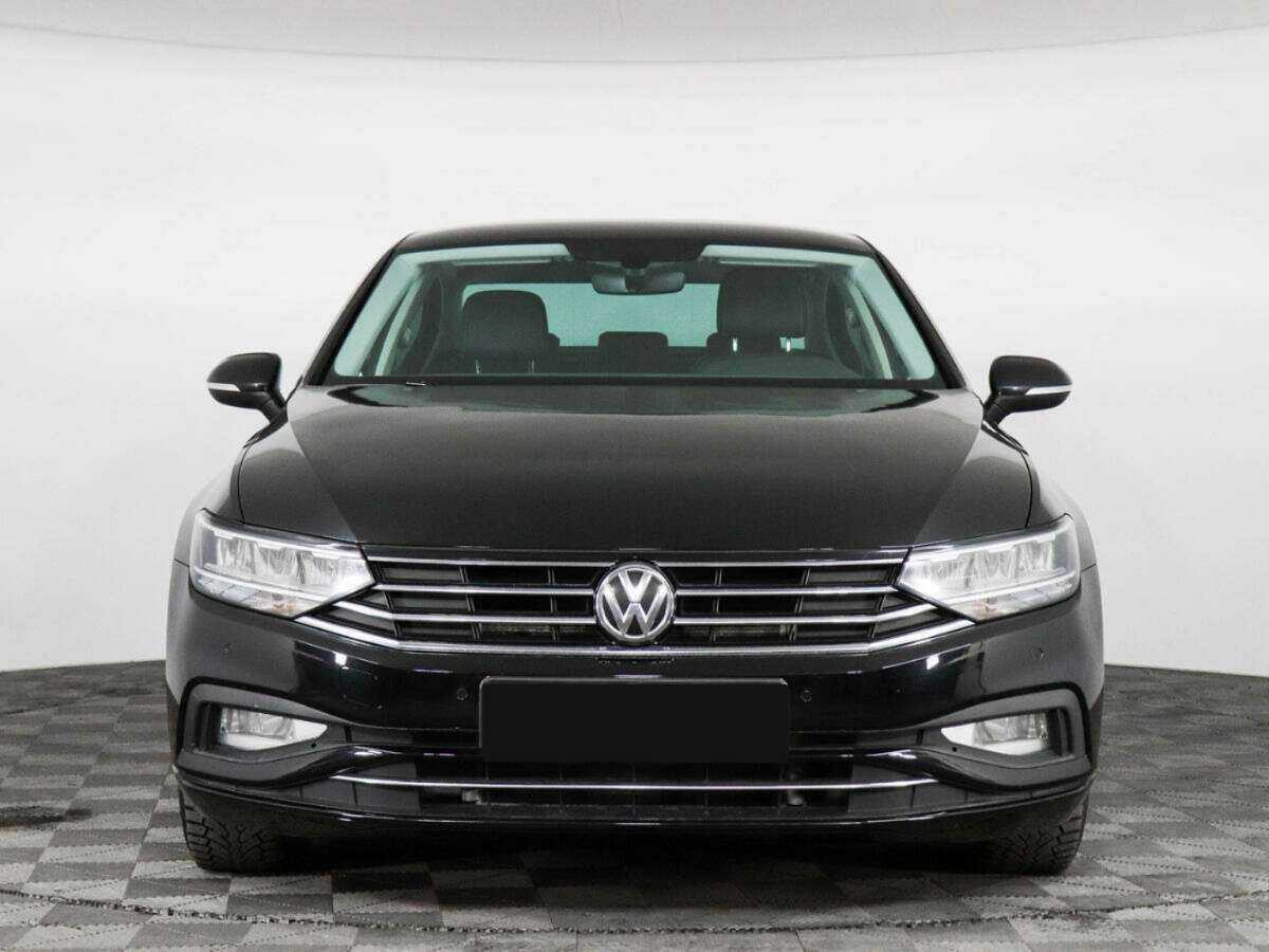 Volkswagen Passat 2020 года с пробегом. Фото: #1