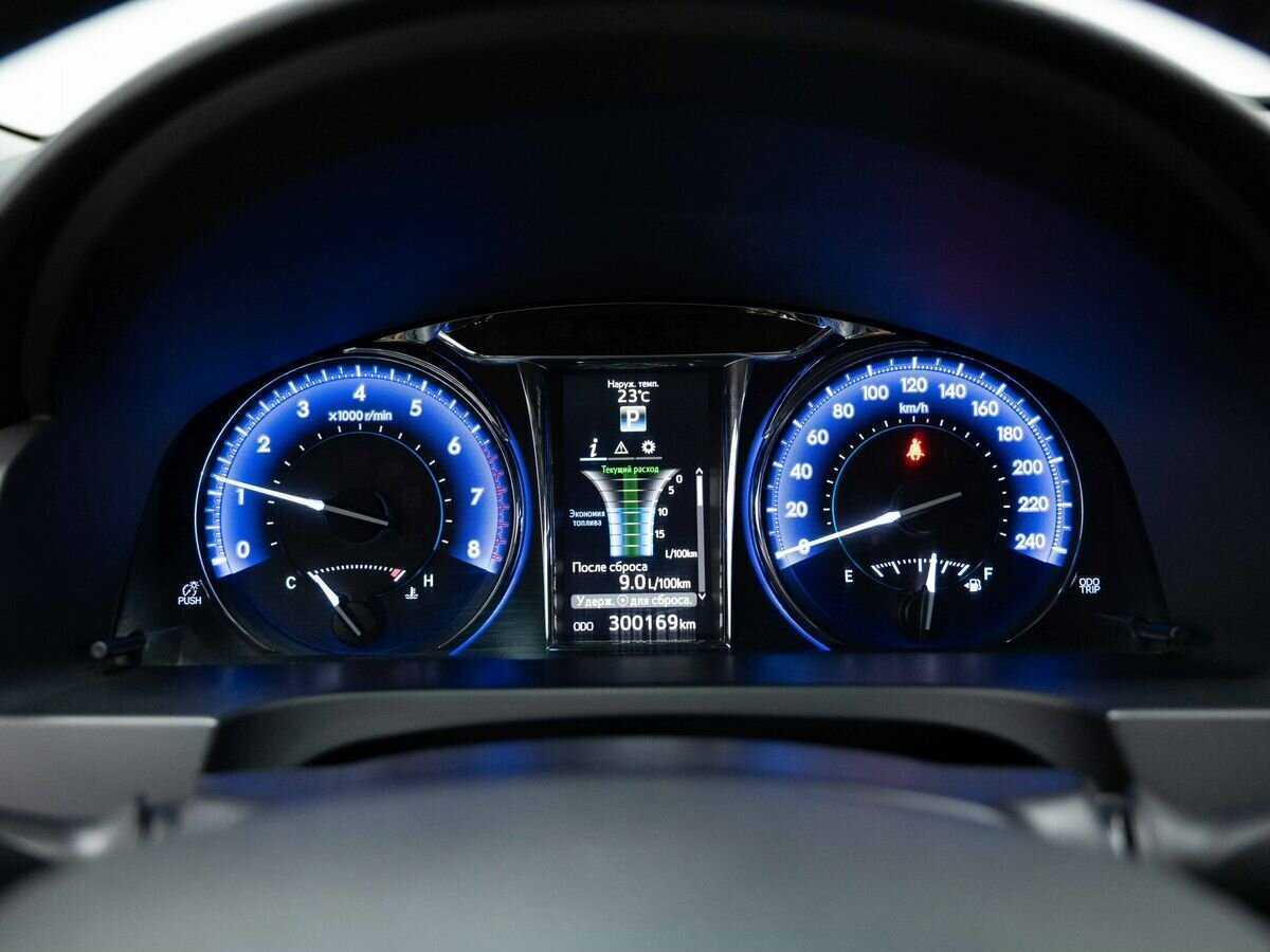 Toyota Camry 2016 года с пробегом. Фото: #17