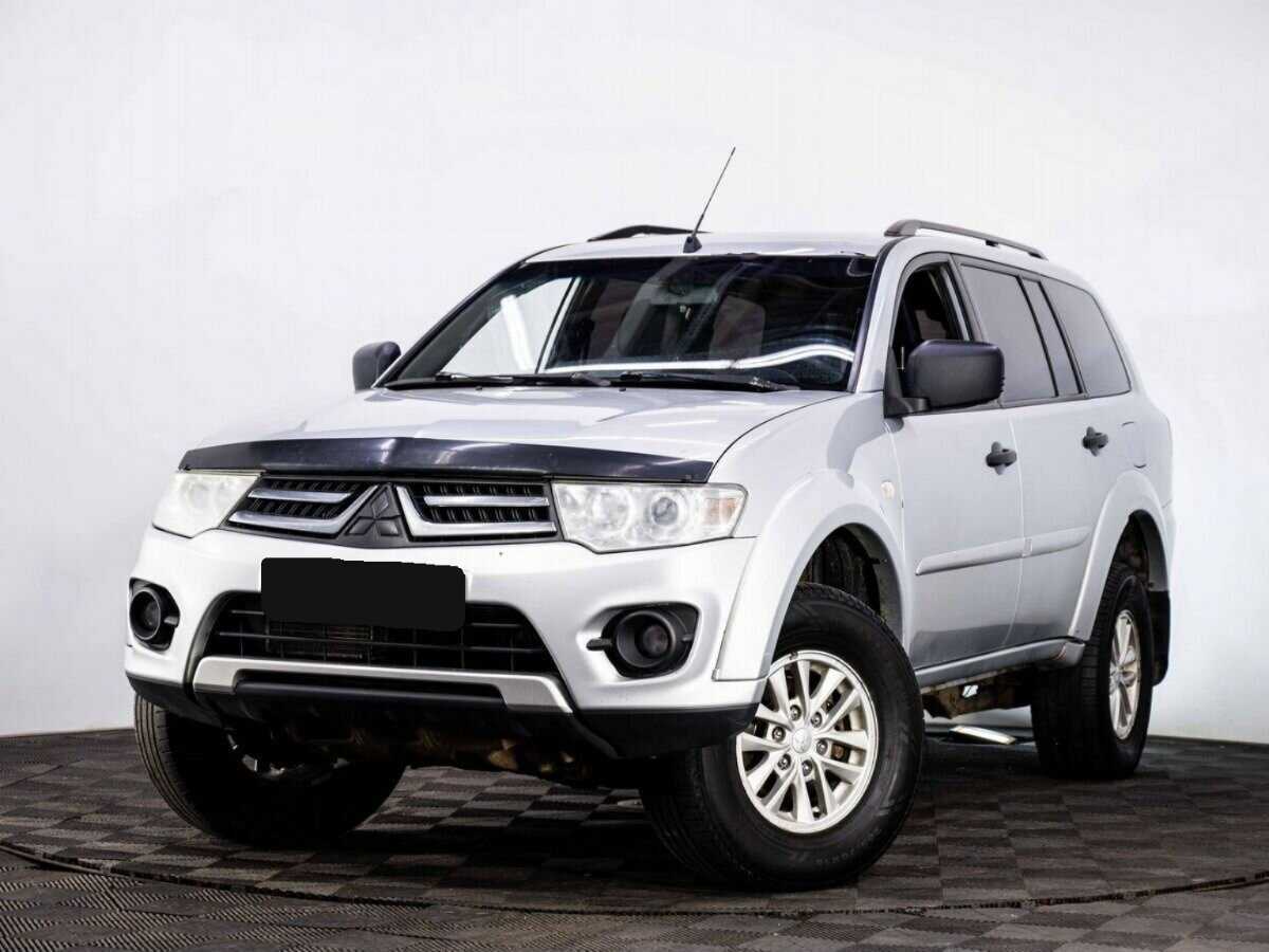 Mitsubishi Pajero Sport 2014 года с пробегом. Посмотреть фото