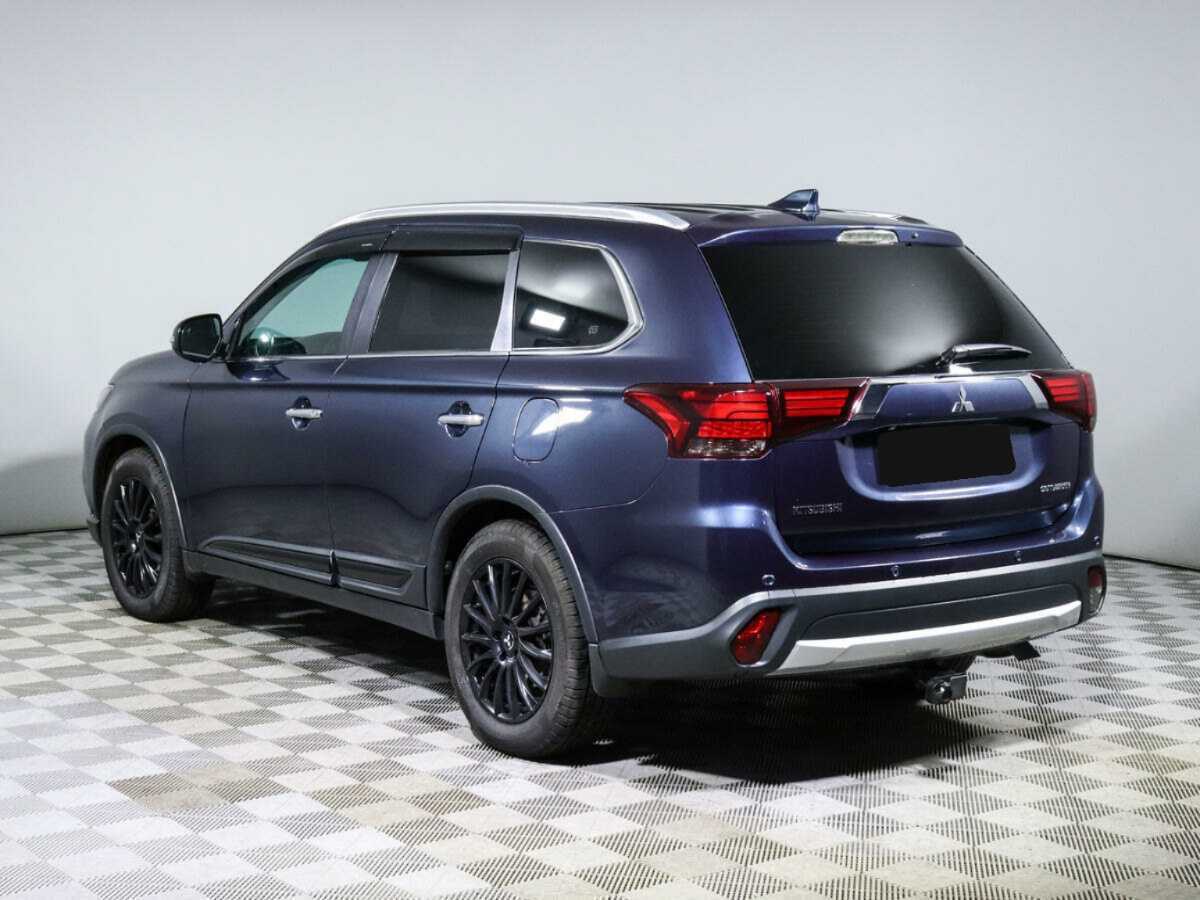 Mitsubishi Outlander 2018 года с пробегом. Фото: #5
