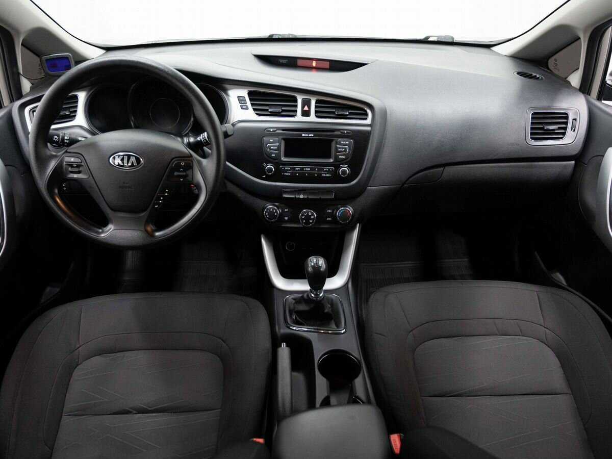 Kia Ceed 2013 года с пробегом. Фото: #12