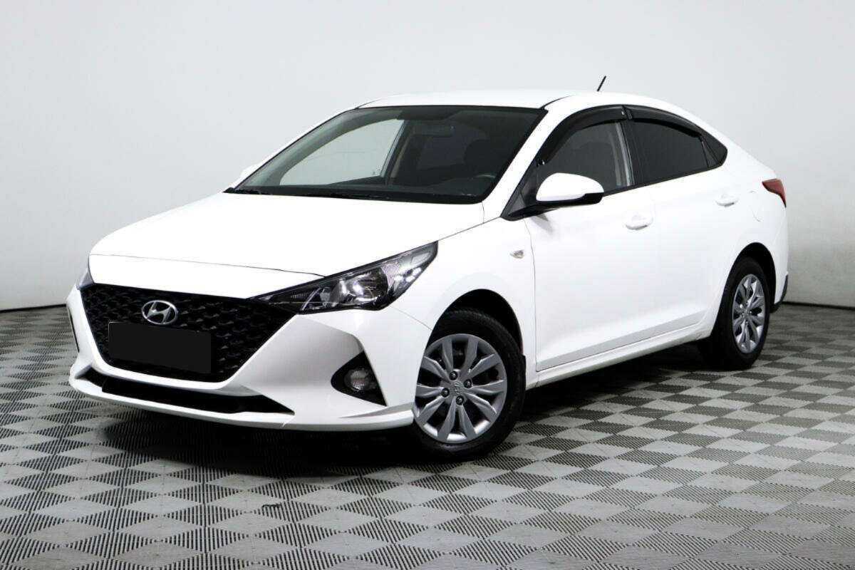 Hyundai Solaris 2021 года с пробегом. Посмотреть фото