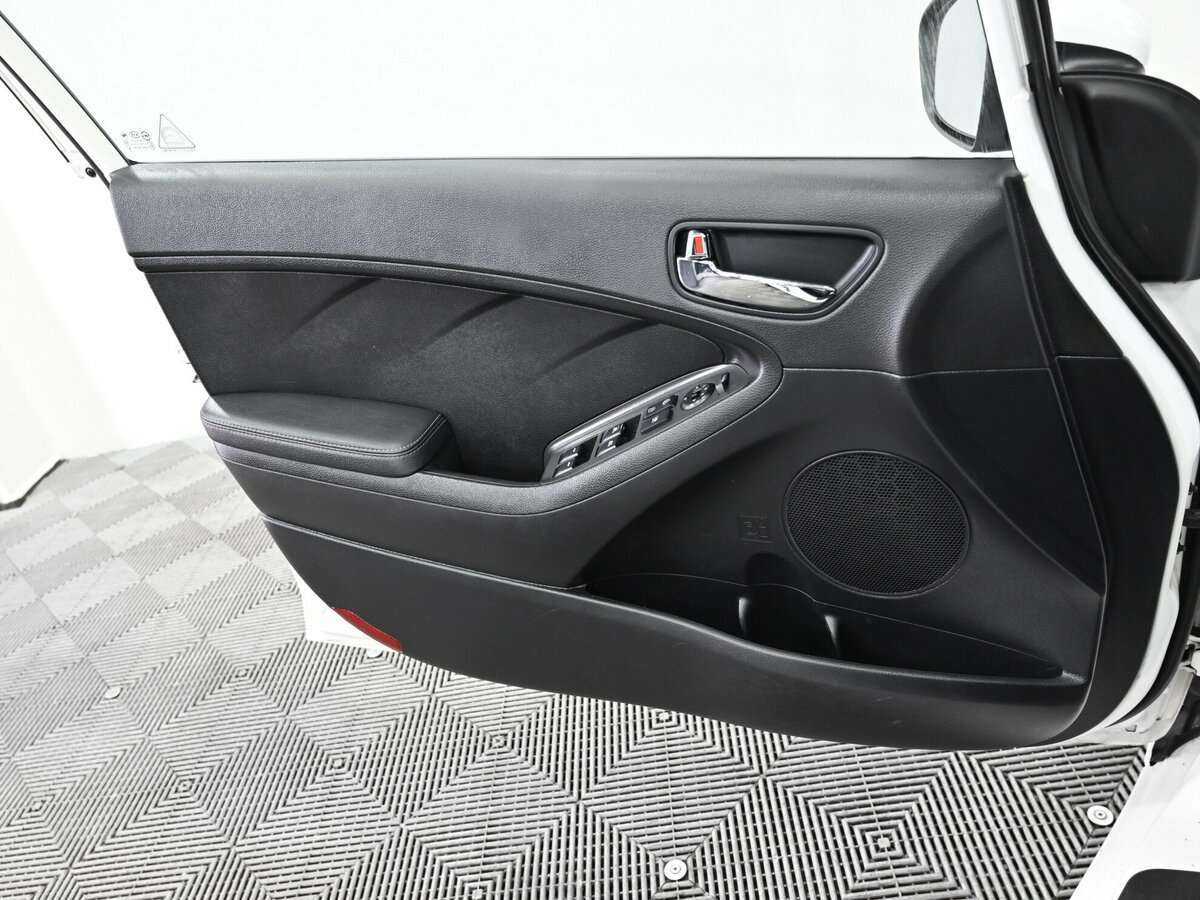 Kia Cerato 2015 года с пробегом. Фото: #13