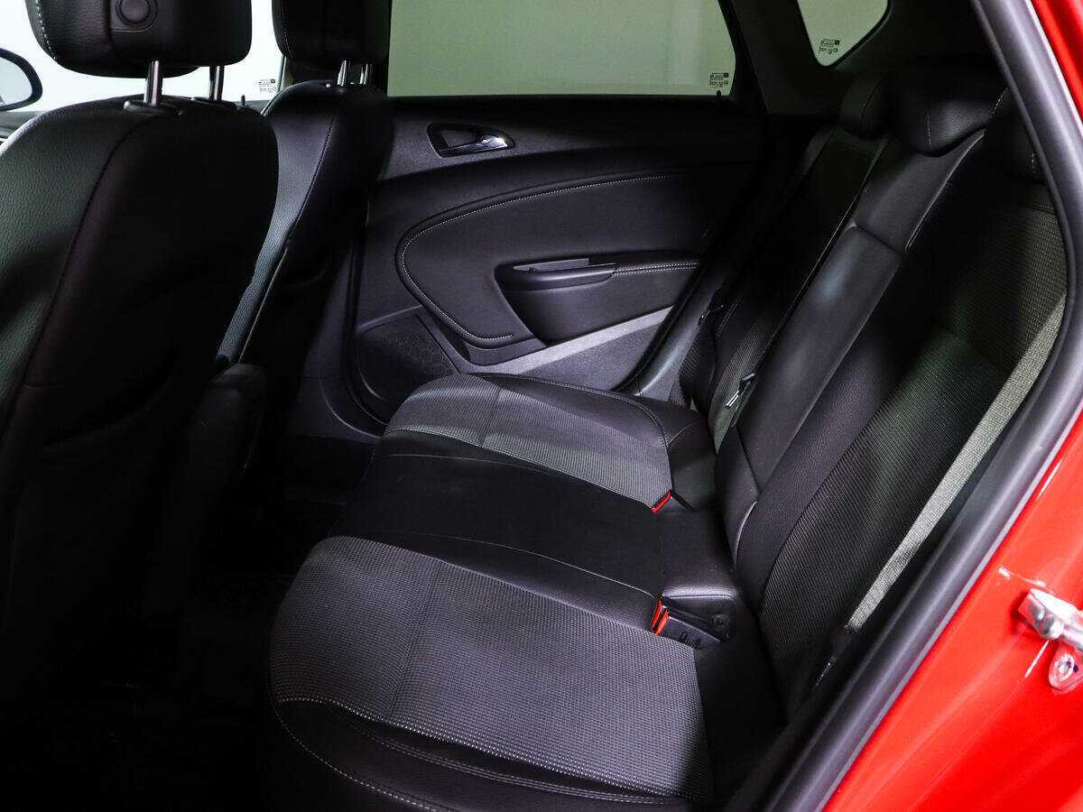 Opel Astra 2012 года с пробегом. Фото: #7