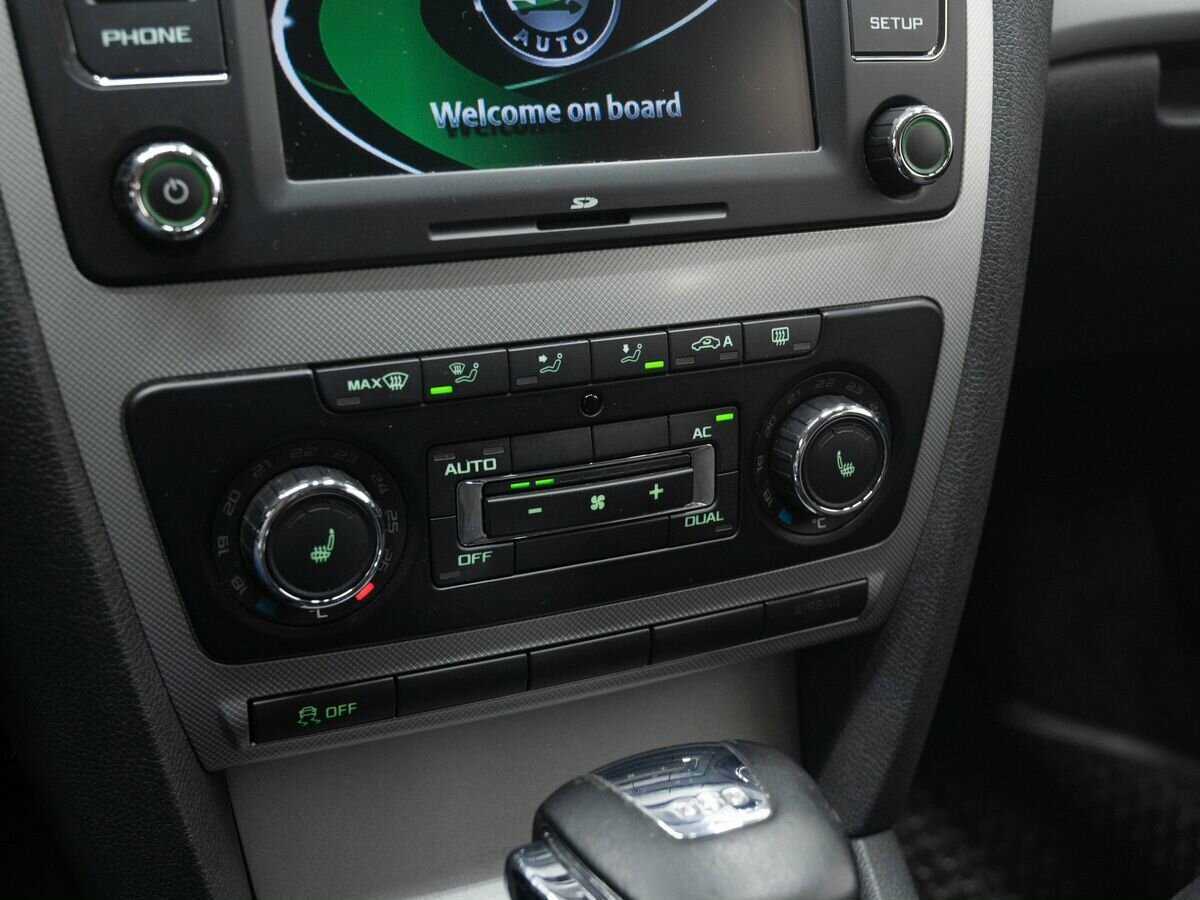Skoda Octavia 2012 года с пробегом. Фото: #16