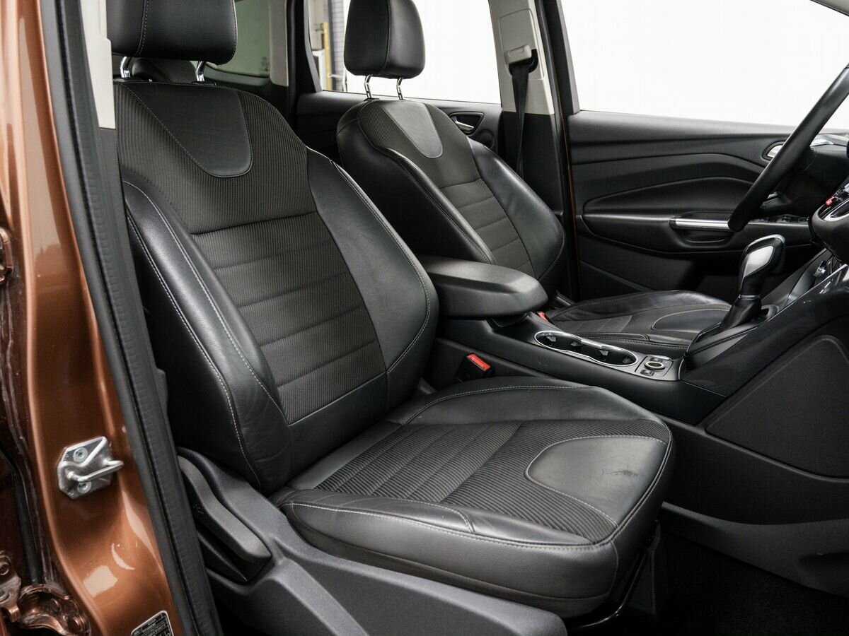 Ford Kuga 2015 года с пробегом. Фото: #8