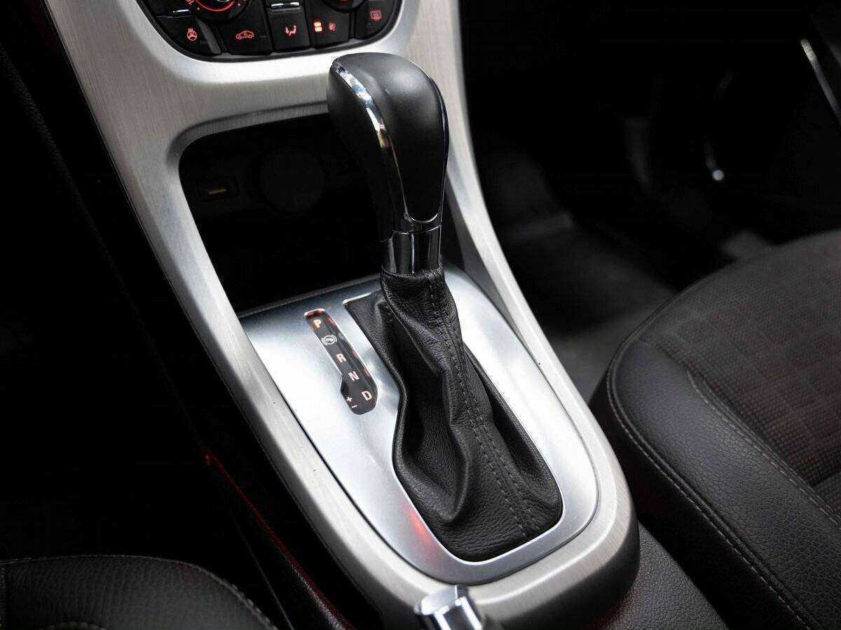 Opel Astra 2012 года с пробегом. Фото: #18