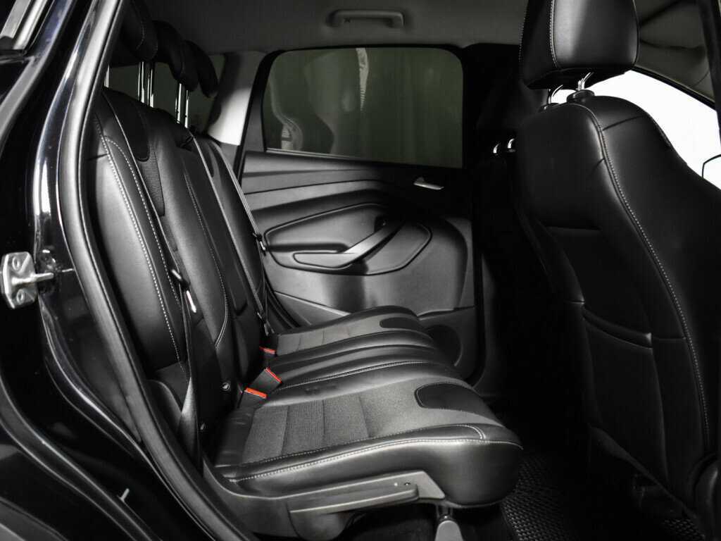 Ford Kuga 2013 года с пробегом. Фото: #9