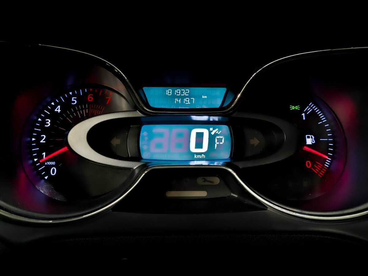 Renault Kaptur 2017 года с пробегом. Фото: #12