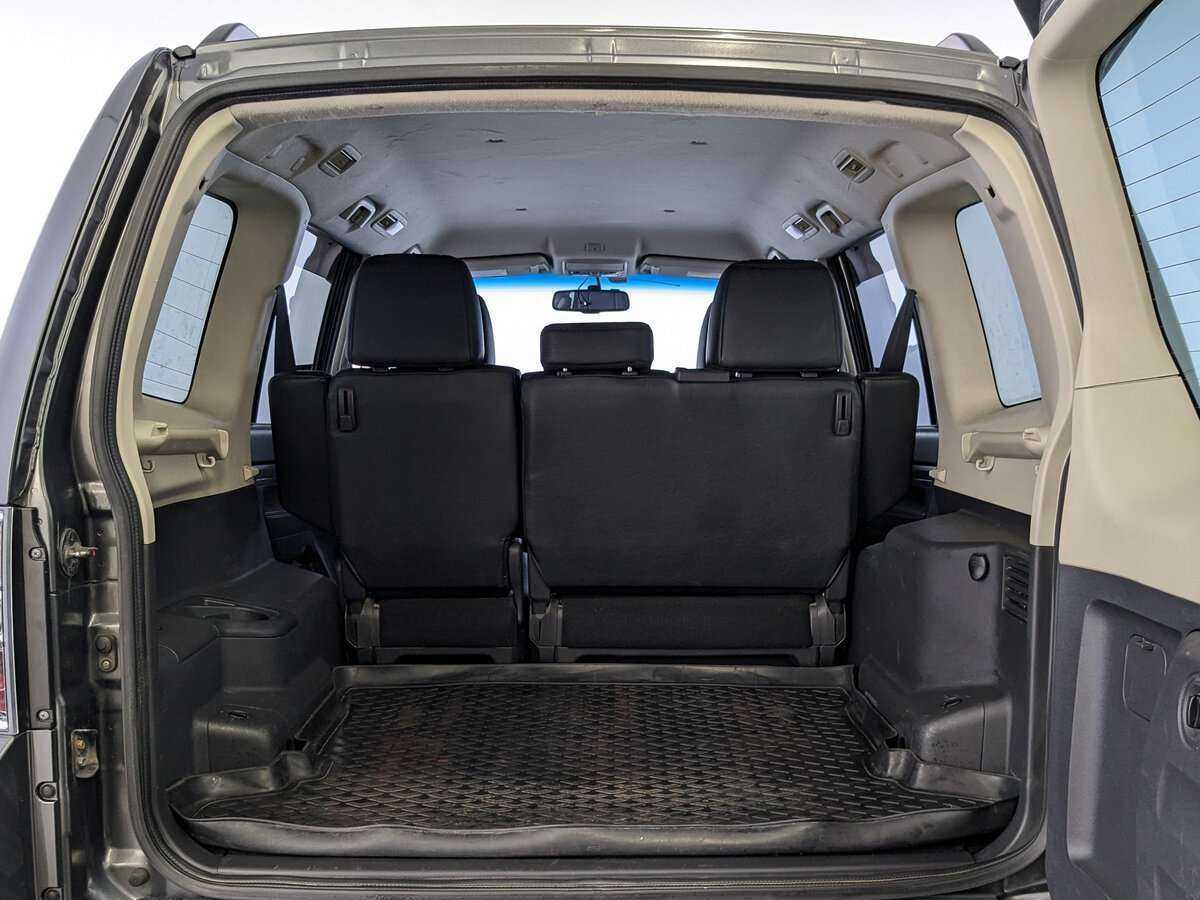 Mitsubishi Pajero 2013 года с пробегом. Фото: #9