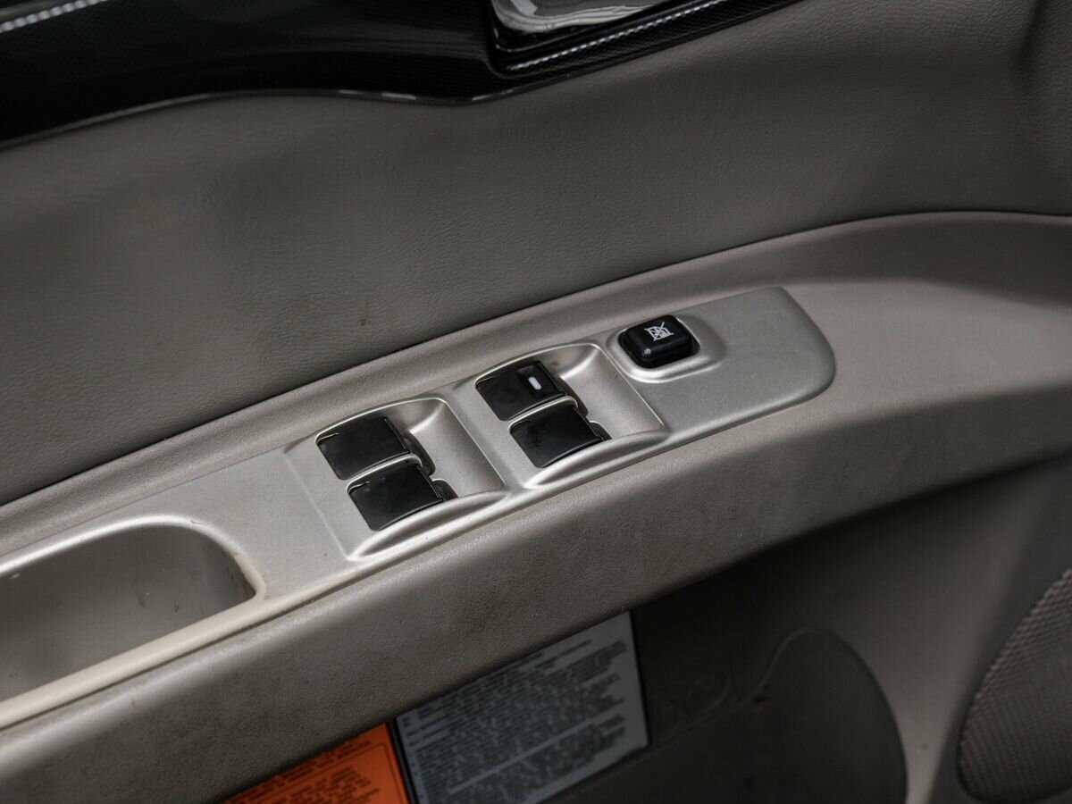 Mitsubishi Pajero Sport 2014 года с пробегом. Фото: #14