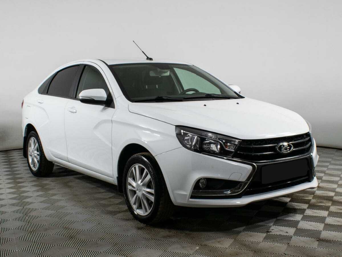 Lada (ВАЗ) Vesta 2018 года с пробегом. Фото: #2