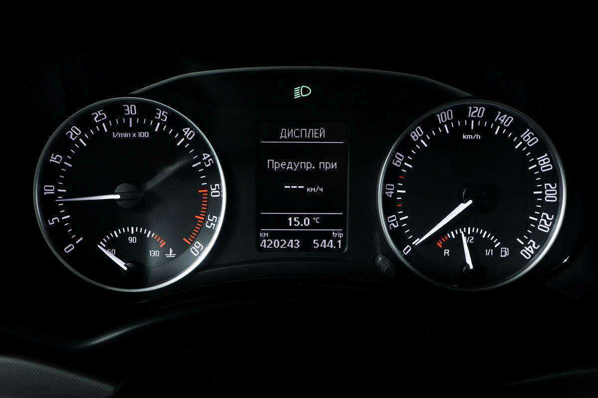 Skoda Octavia 2012 года с пробегом. Фото: #9