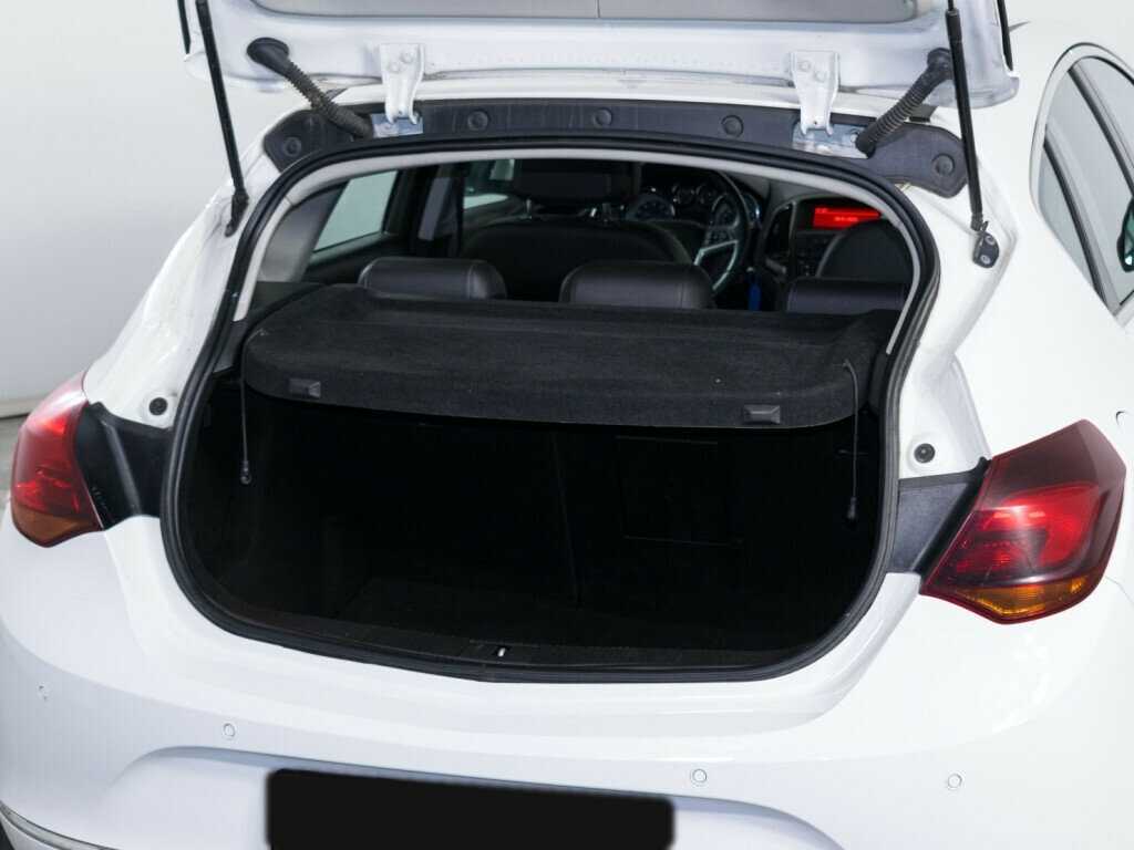 Opel Astra 2013 года с пробегом. Фото: #6