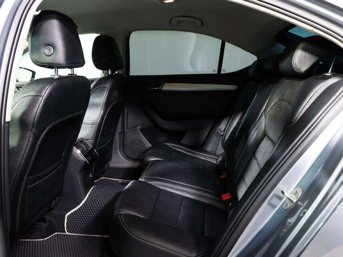 Skoda Superb 2015 года с пробегом. Фото: #8