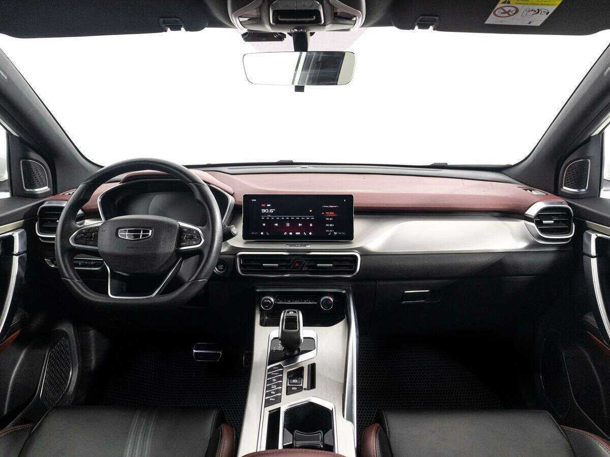 Geely Coolray 2021 года с пробегом. Фото: #12