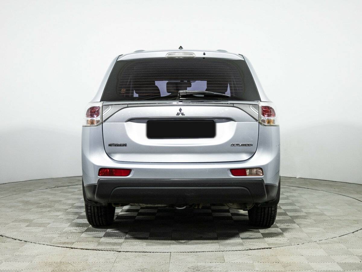Mitsubishi Outlander 2013 года с пробегом. Фото: #4