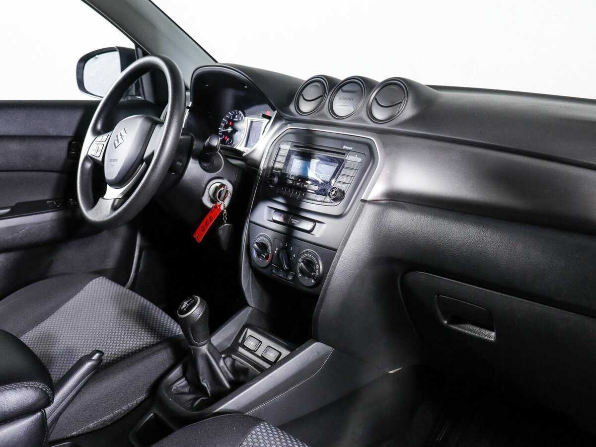 Suzuki Vitara 2019 года с пробегом. Фото: #5