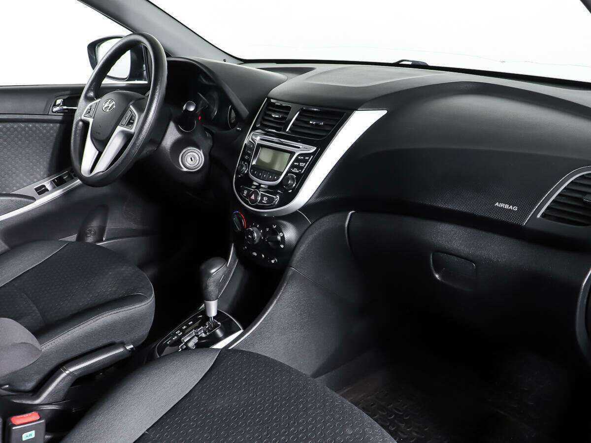 Hyundai Solaris 2012 года с пробегом. Фото: #8