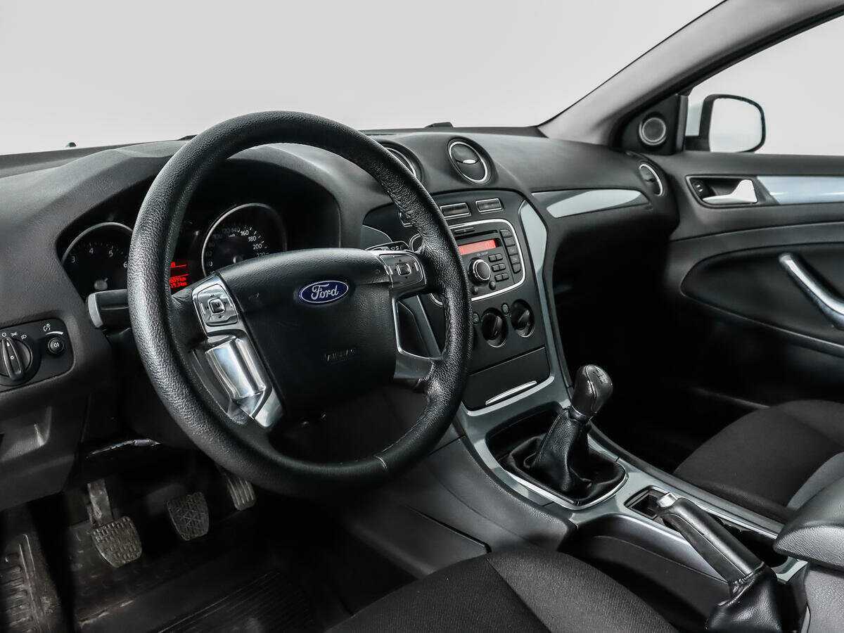 Ford Mondeo 2014 года с пробегом. Фото: #8