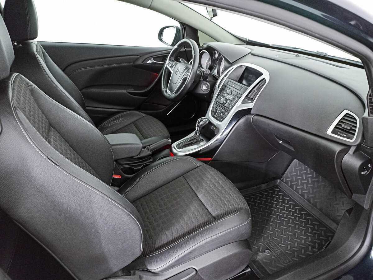 Opel Astra 2014 года с пробегом. Фото: #8