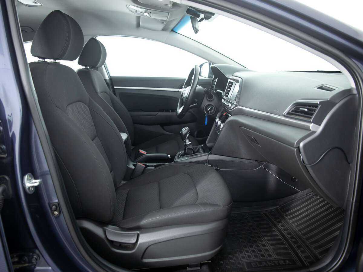 Hyundai Elantra 2020 года с пробегом. Фото: #19