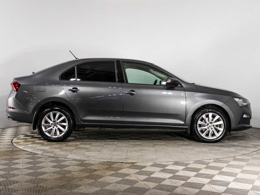 Skoda Rapid 2021 года с пробегом. Фото: #3