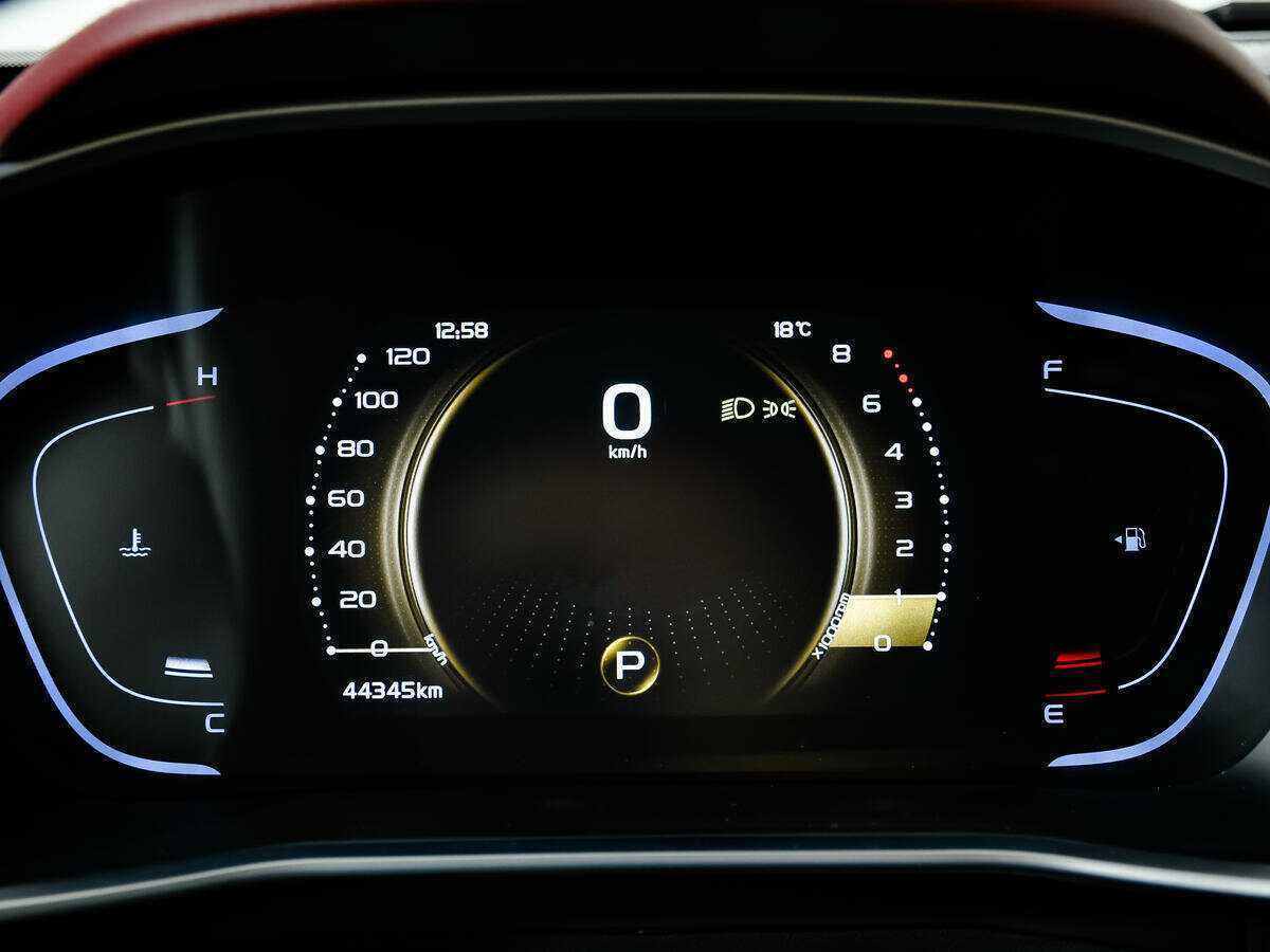 Geely Coolray 2022 года с пробегом. Фото: #9