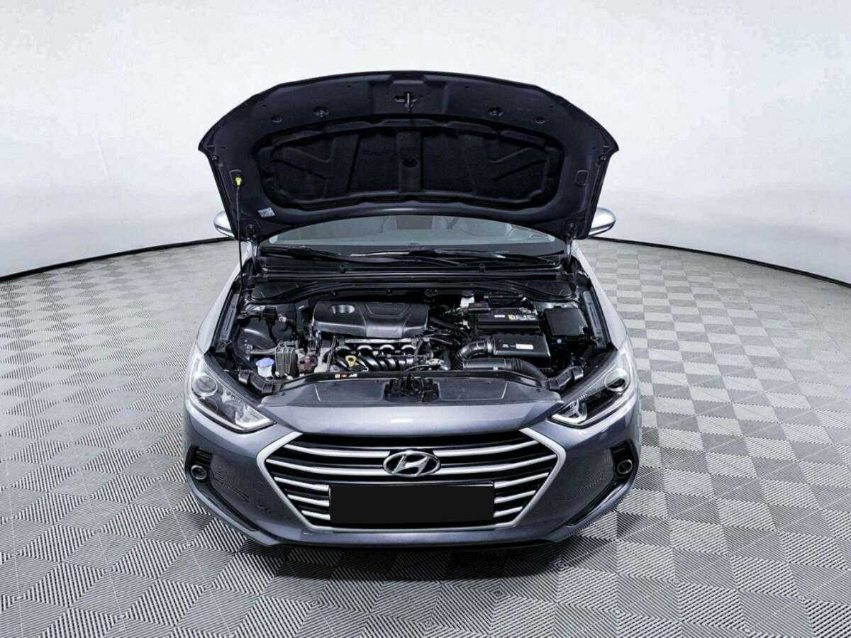 Hyundai Elantra 2018 года с пробегом. Фото: #8