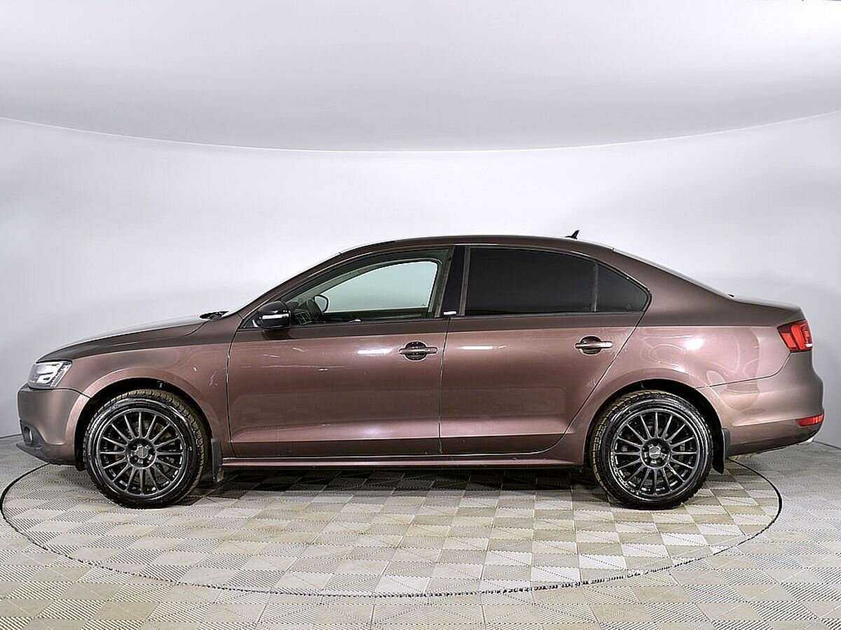 Volkswagen Jetta 2014 года с пробегом. Фото: #4