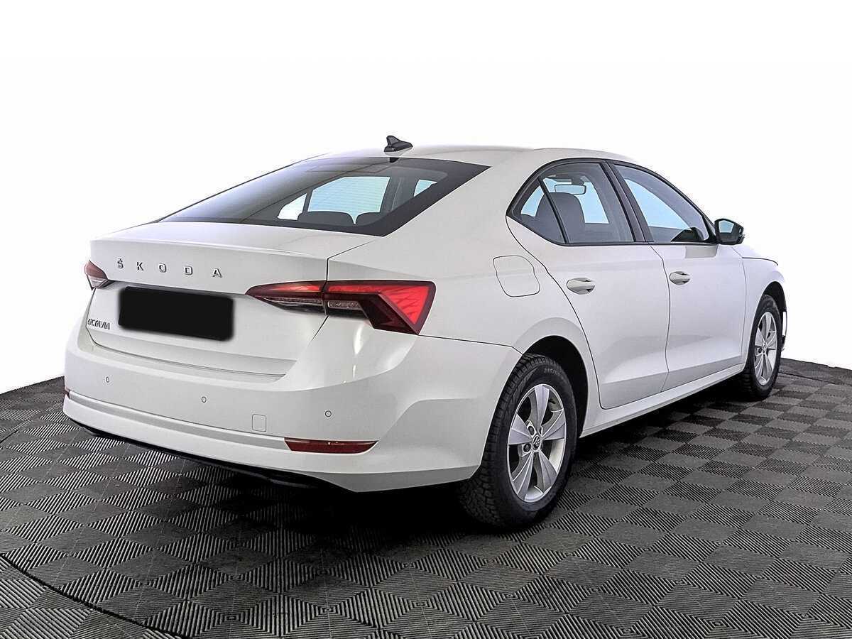 Skoda Octavia 2021 года с пробегом. Фото: #4