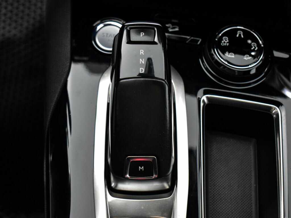 Peugeot 3008 2018 года с пробегом. Фото: #12