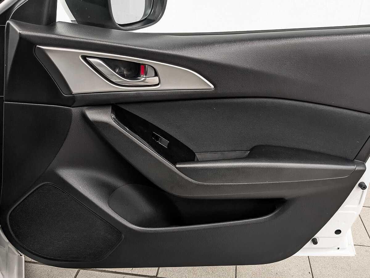 Mazda 3 2018 года с пробегом. Фото: #22