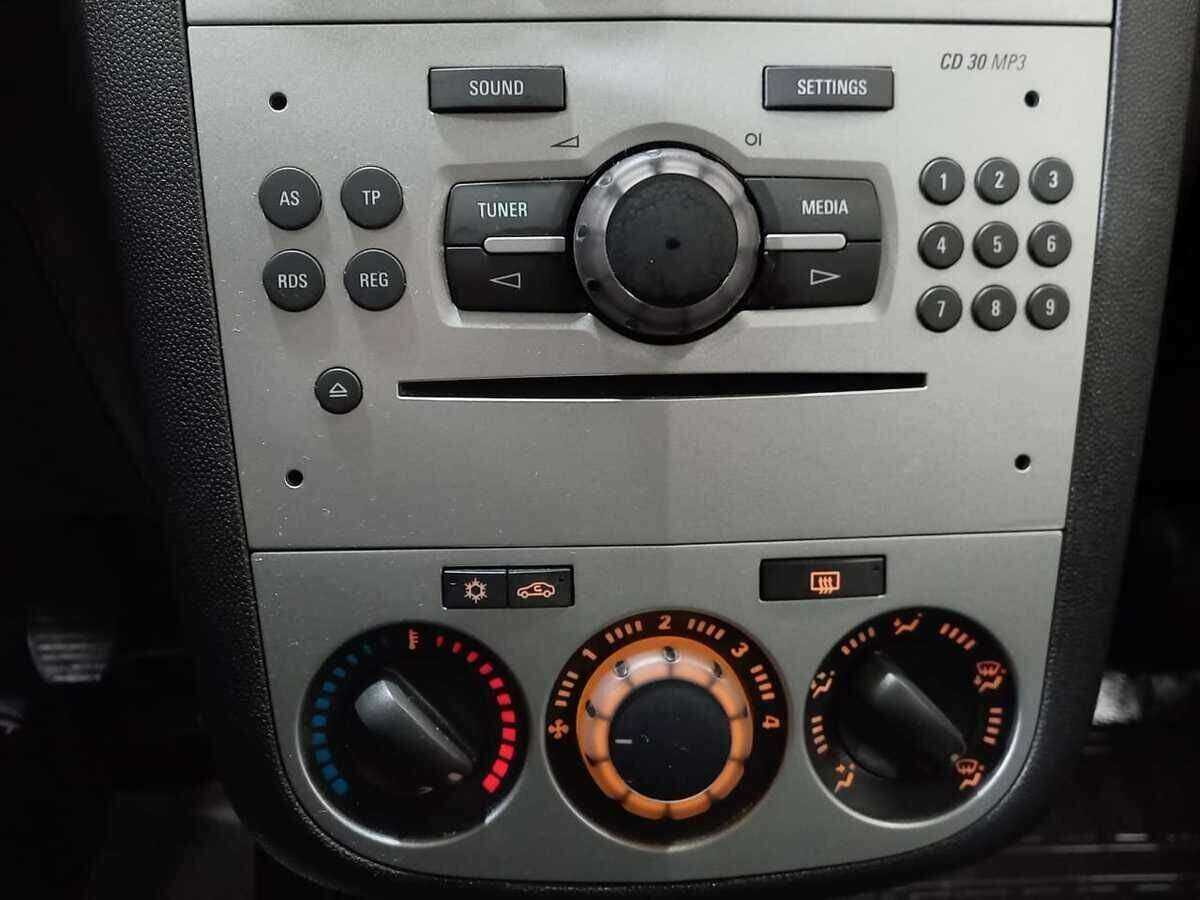 Opel Corsa 2012 года с пробегом. Фото: #12