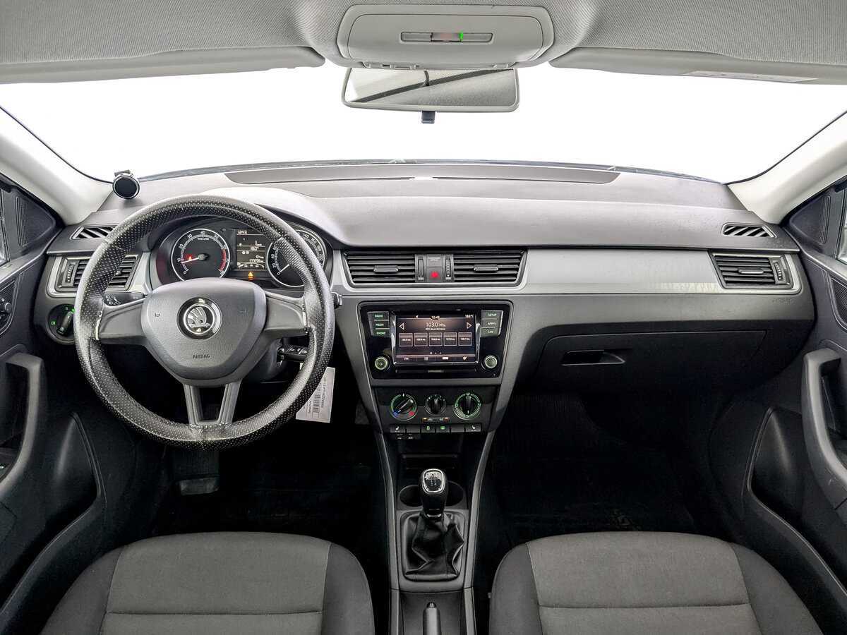 Skoda Rapid 2017 года с пробегом. Фото: #13