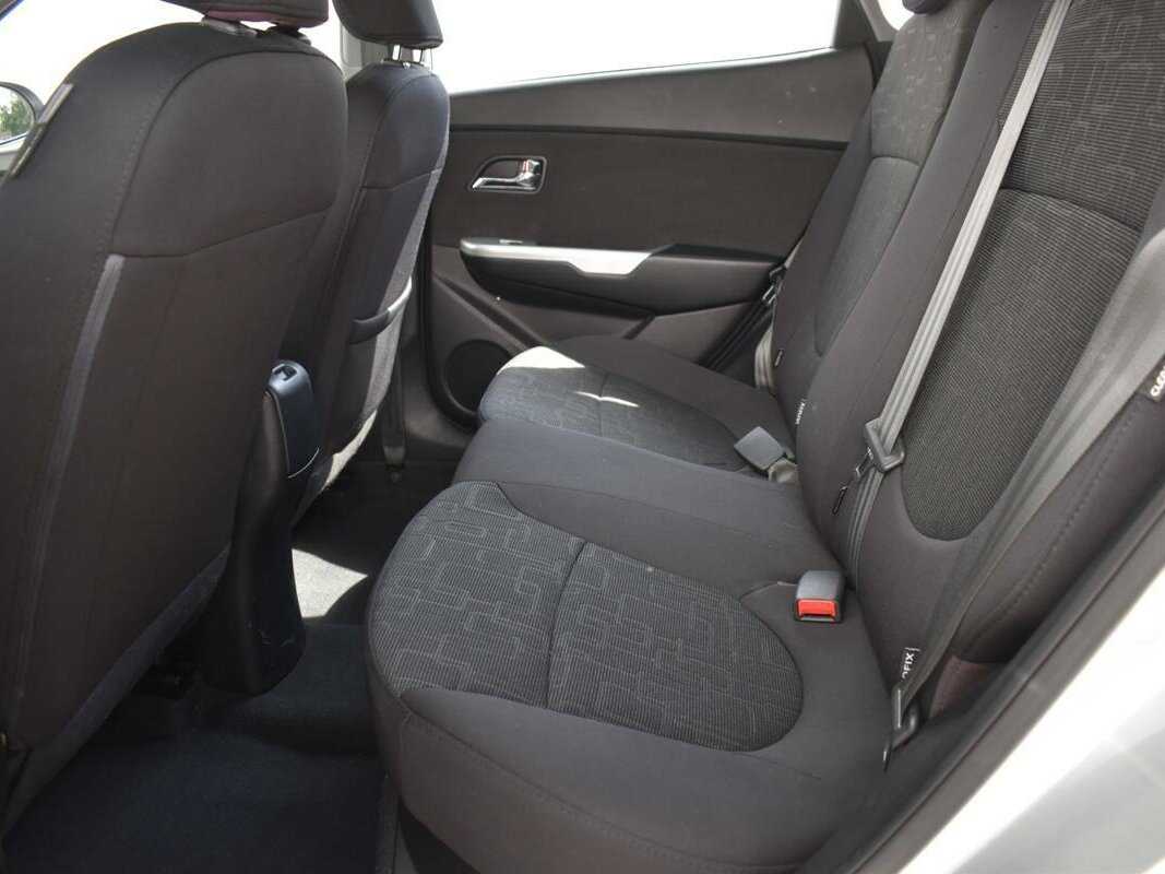 Kia Rio 2012 года с пробегом. Фото: #7
