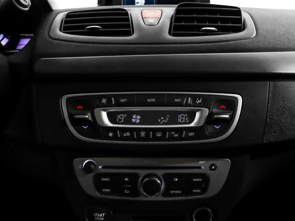 Renault Megane 2014 года с пробегом. Фото: #13