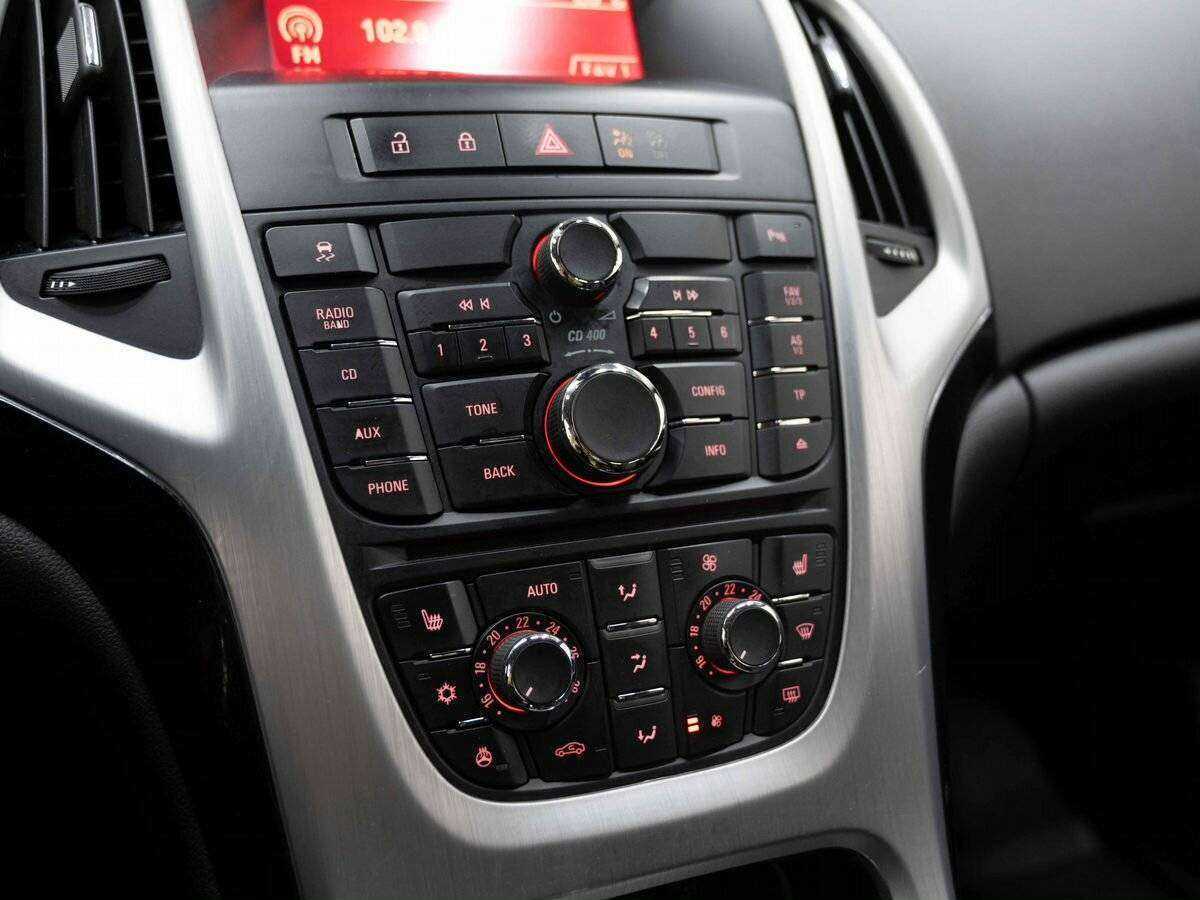 Opel Astra 2012 года с пробегом. Фото: #17