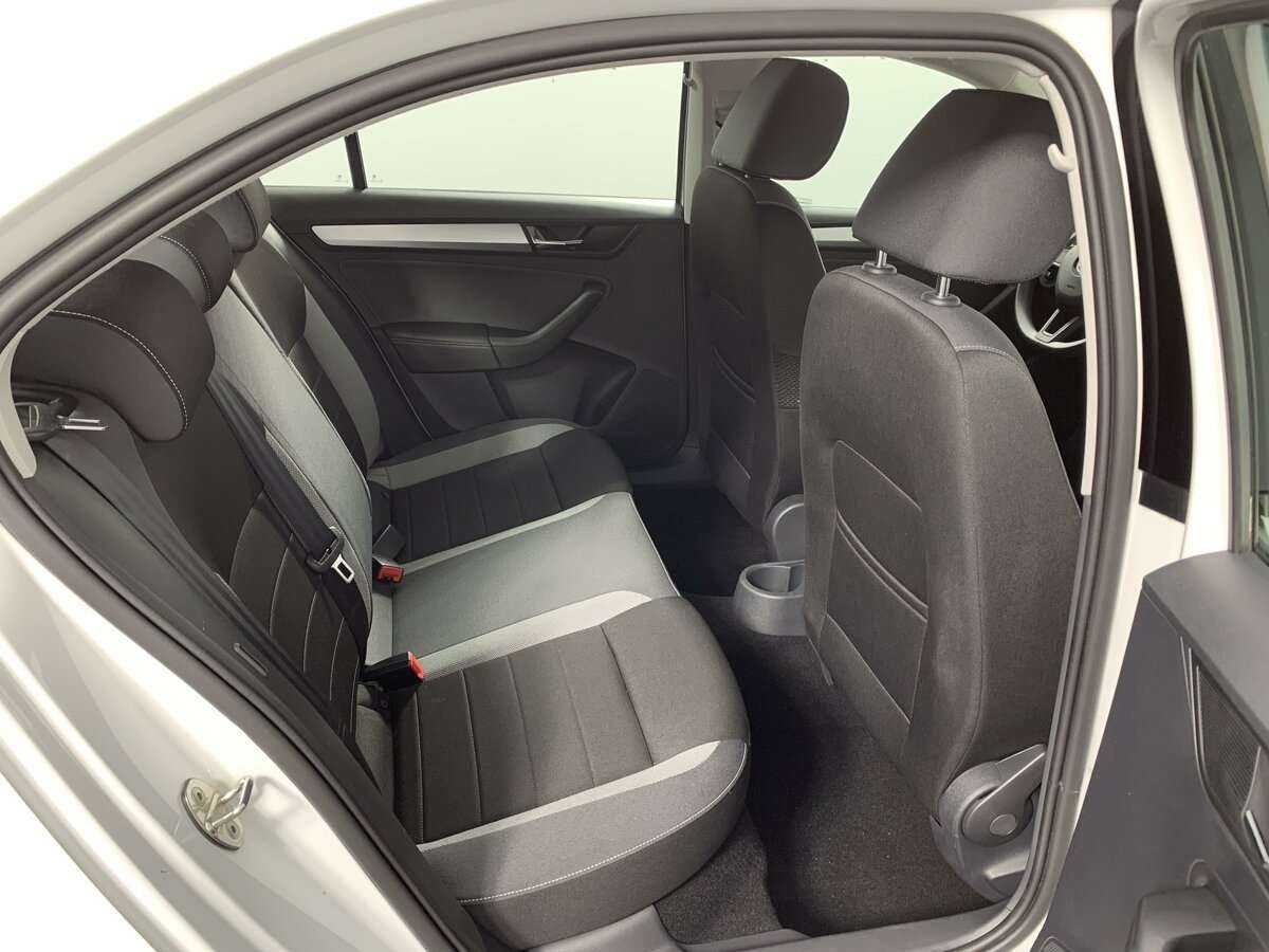 Skoda Rapid 2019 года с пробегом. Фото: #16