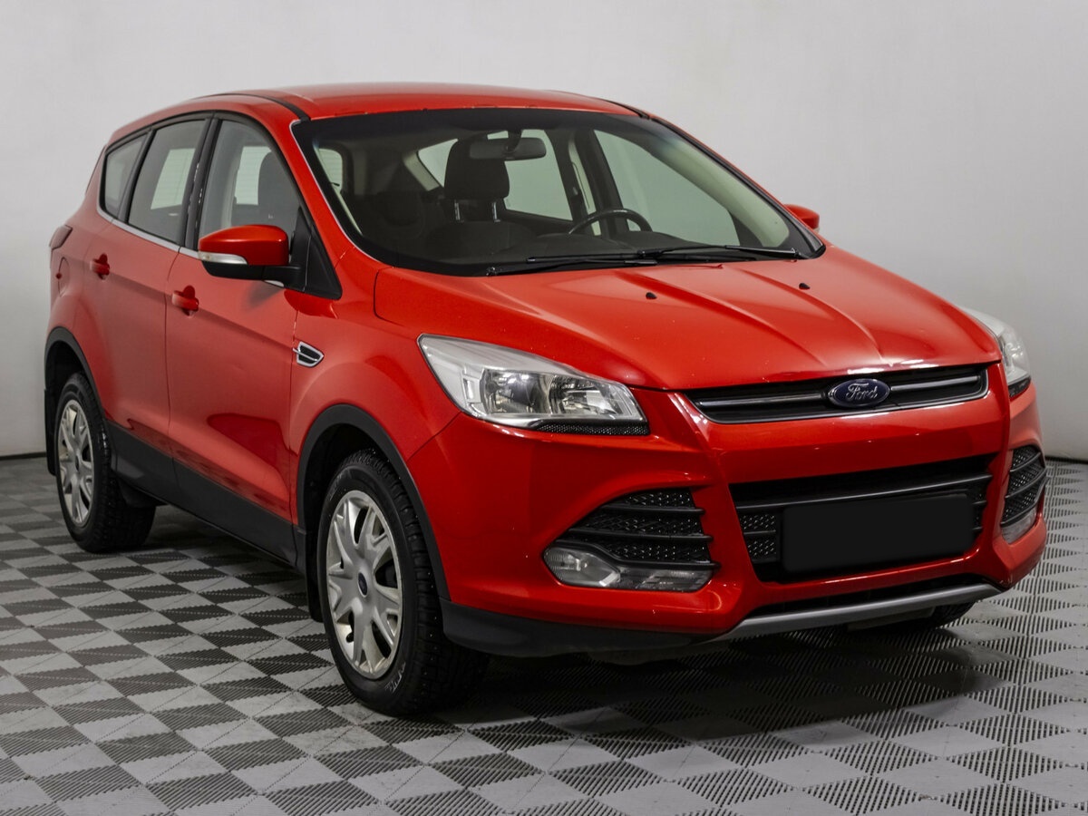 Ford Kuga 2015 года с пробегом. Фото: #2