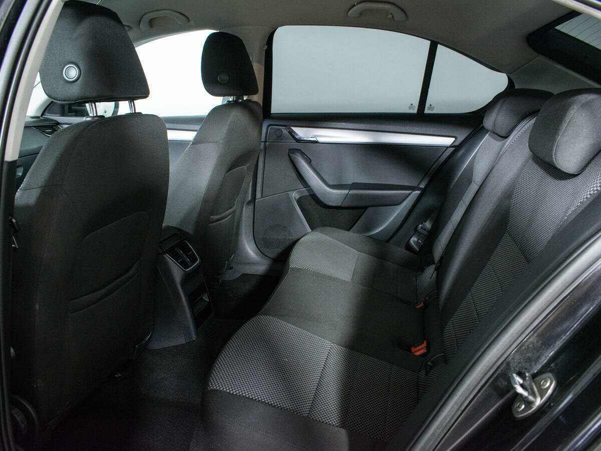 Skoda Octavia 2013 года с пробегом. Фото: #9