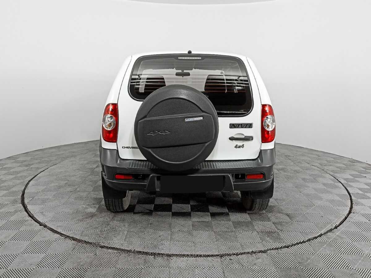 Chevrolet Niva 2015 года с пробегом. Фото: #4