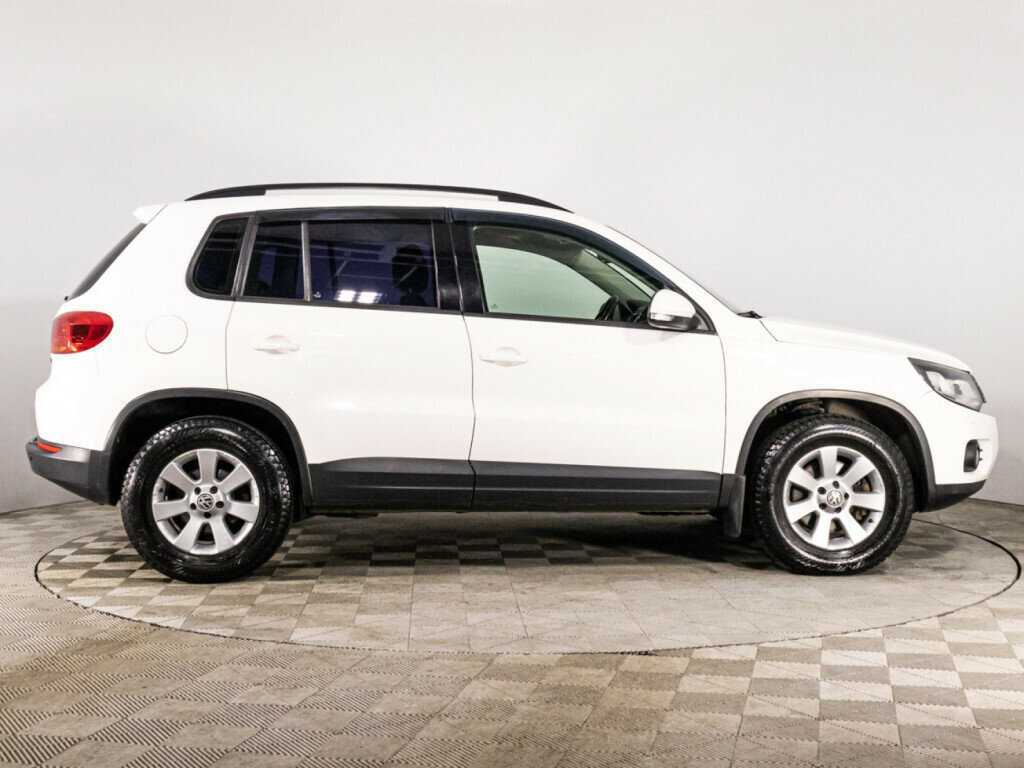 Volkswagen Tiguan 2012 года с пробегом. Фото: #3