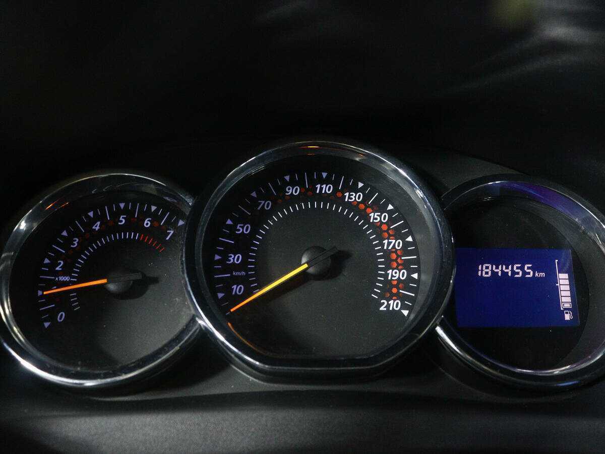 Renault Sandero 2015 года с пробегом. Фото: #8