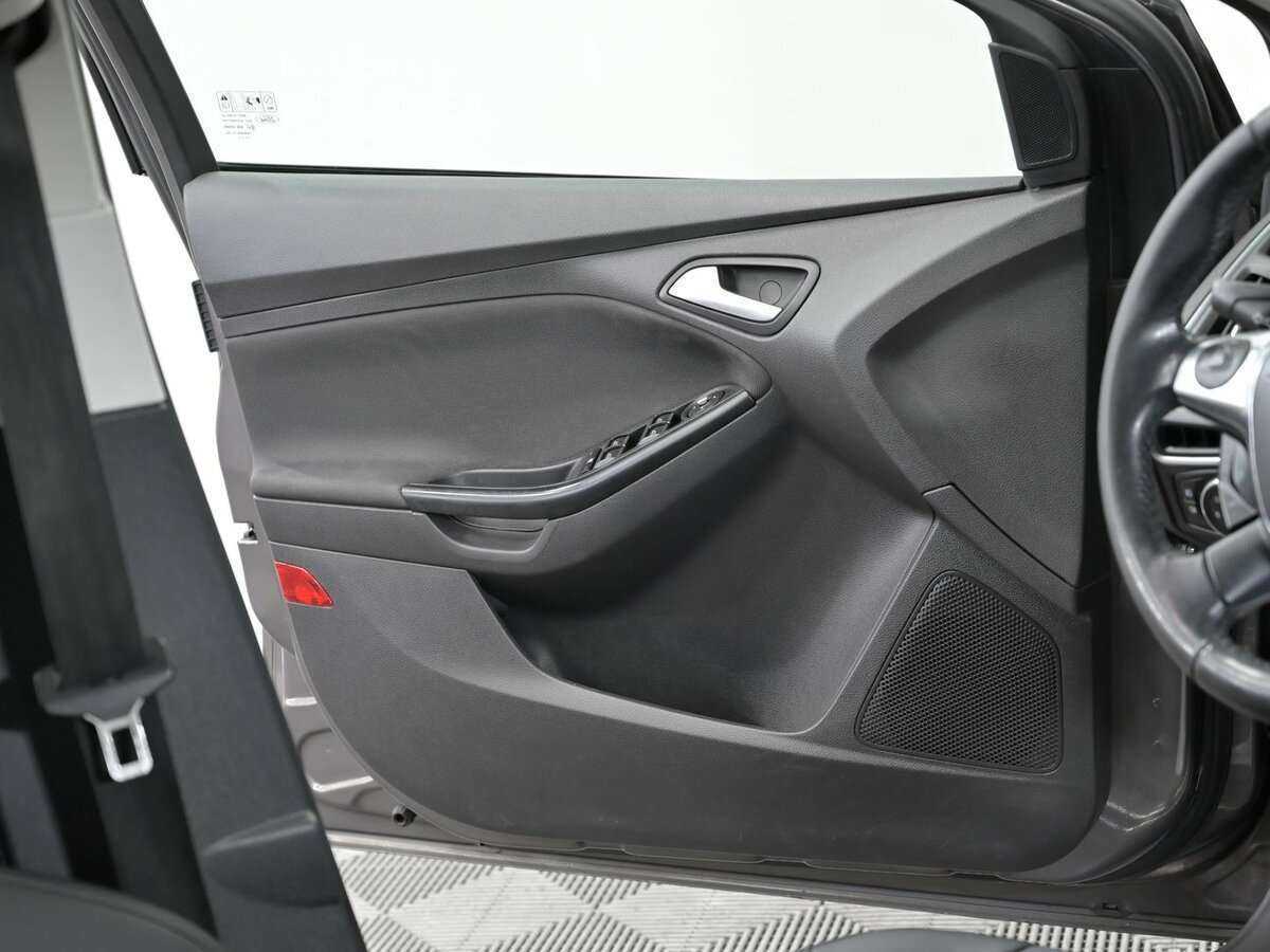 Ford Focus 2012 года с пробегом. Фото: #4