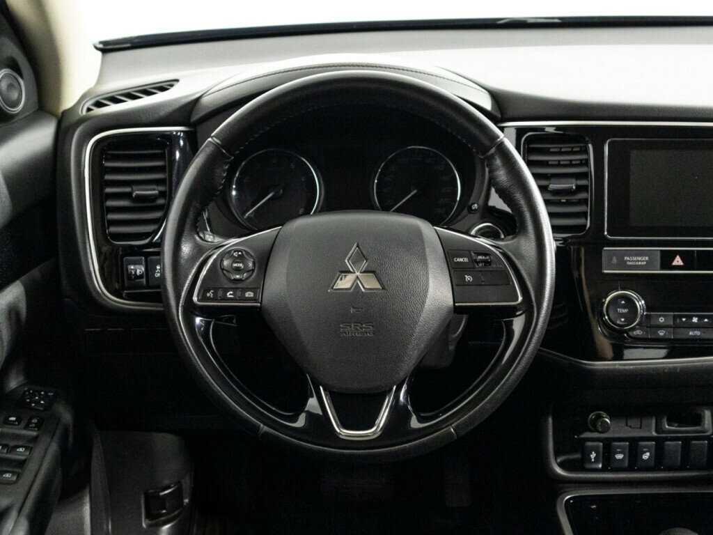 Mitsubishi Outlander 2018 года с пробегом. Фото: #18