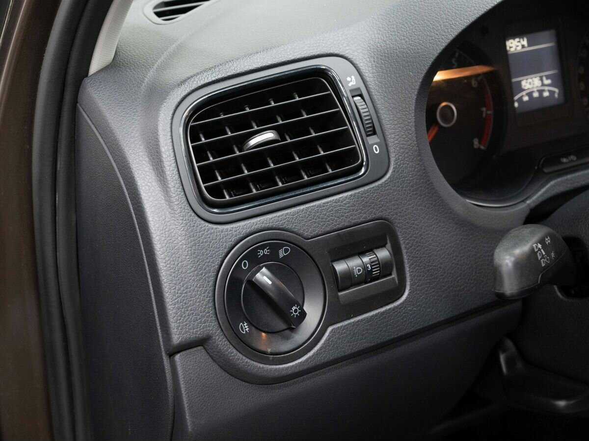 Volkswagen Polo 2016 года с пробегом. Фото: #17