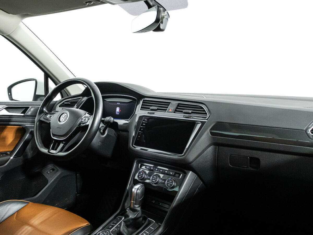 Volkswagen Tiguan 2017 года с пробегом. Фото: #8