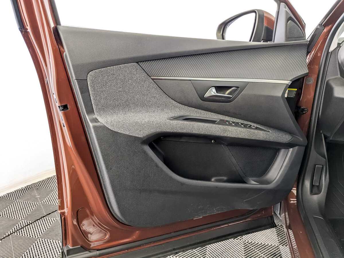 Peugeot 3008 2017 года с пробегом. Фото: #14