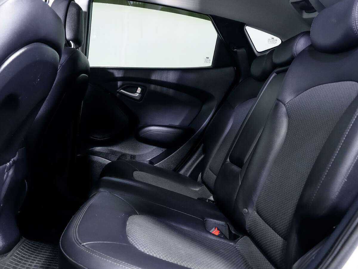 Hyundai ix35 2012 года с пробегом. Фото: #10